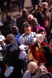 Steph Curry’s Mindful Meditation Revolutionizes Shooting Technique