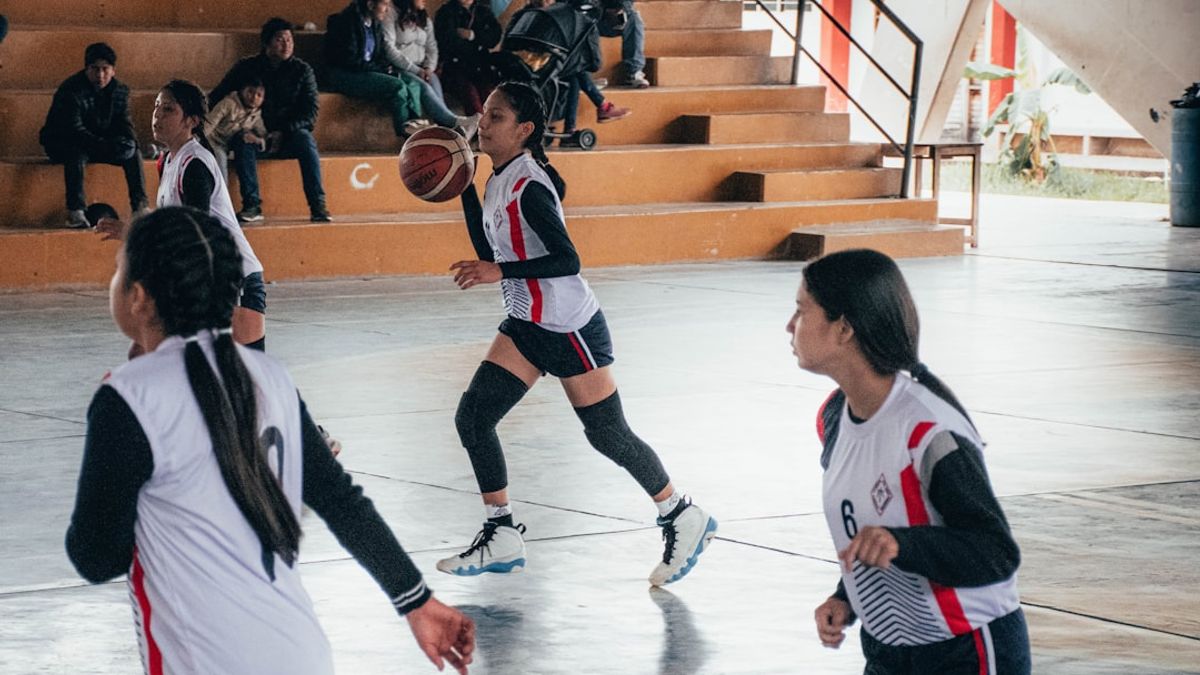 Through basketball, young Iranians can learn valuable life skills such as teamwork, discipline, and leadership.