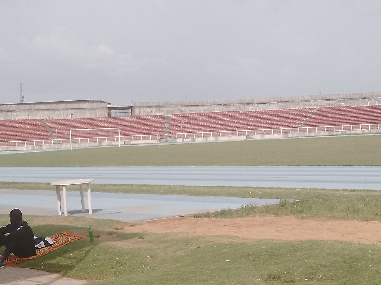 soccer stadium football (foto: Affinity24 / CC BY-SA 4.0, Wikimedia Commons)